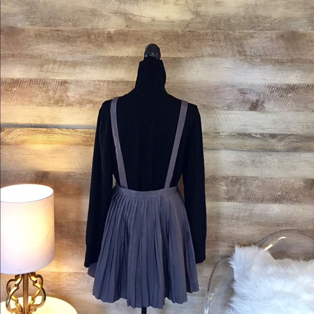 ❌SOLD❌Silver Pleated Jumpsuit Dress - Picture 4 of 5